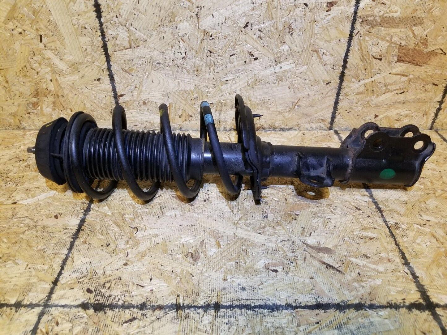 12 13 14 15 16 Hyundai Accent Hatch Front Driver Side Shock Strut Absorber OEM