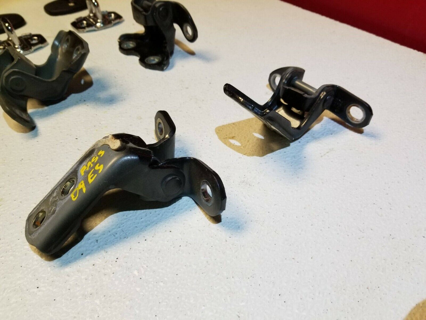 07 08 09 Lexus ES350 Right Passenger Side Door Hinge OEM