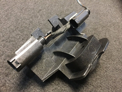 02 03 04 05 BMW E65 E66 Micro Air Housing Mount Bracket Holder 6901647 OEM