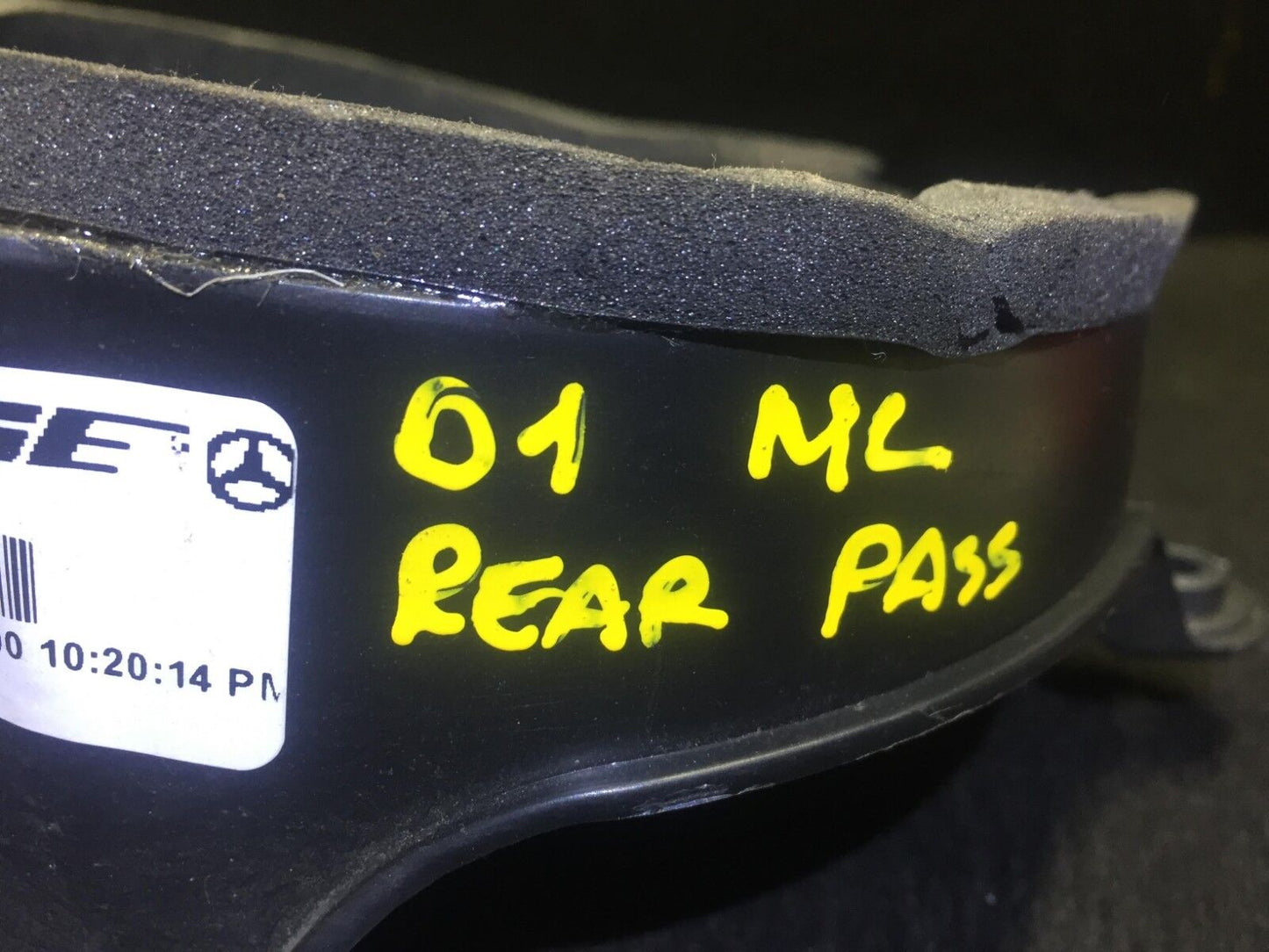 98 99 00 01 Mercedes W163 Rear Passenger Side Door Speaker 1638200802 OEM D34