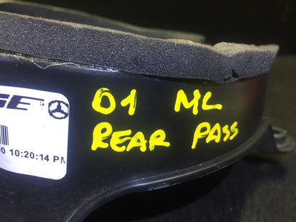 98 99 00 01 Mercedes W163 Rear Passenger Side Door Speaker 1638200802 OEM D34