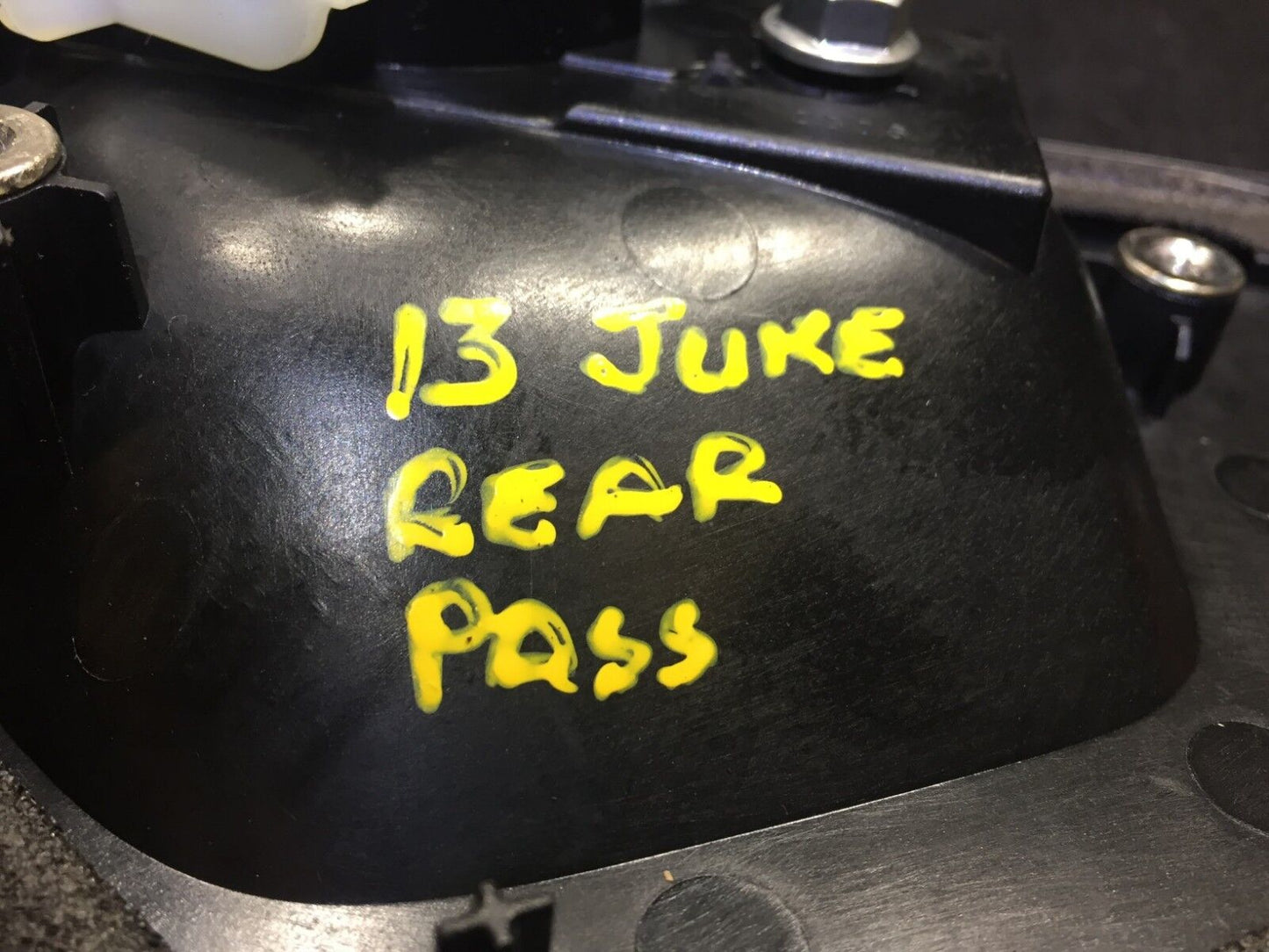 11 12 13 14 Nissan Juke Exterior Rear Right Door Handle OEM D30