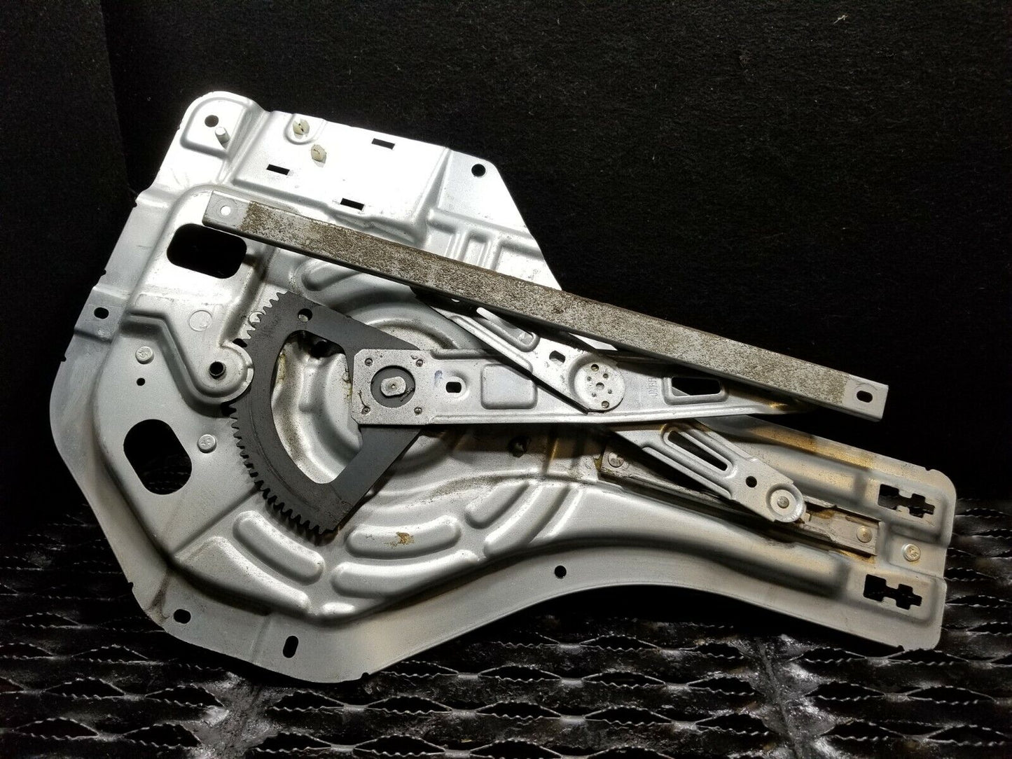 07 08 09 Hyundai Tucson Rear Left Driver Side Door Window Regulator OEM 89k