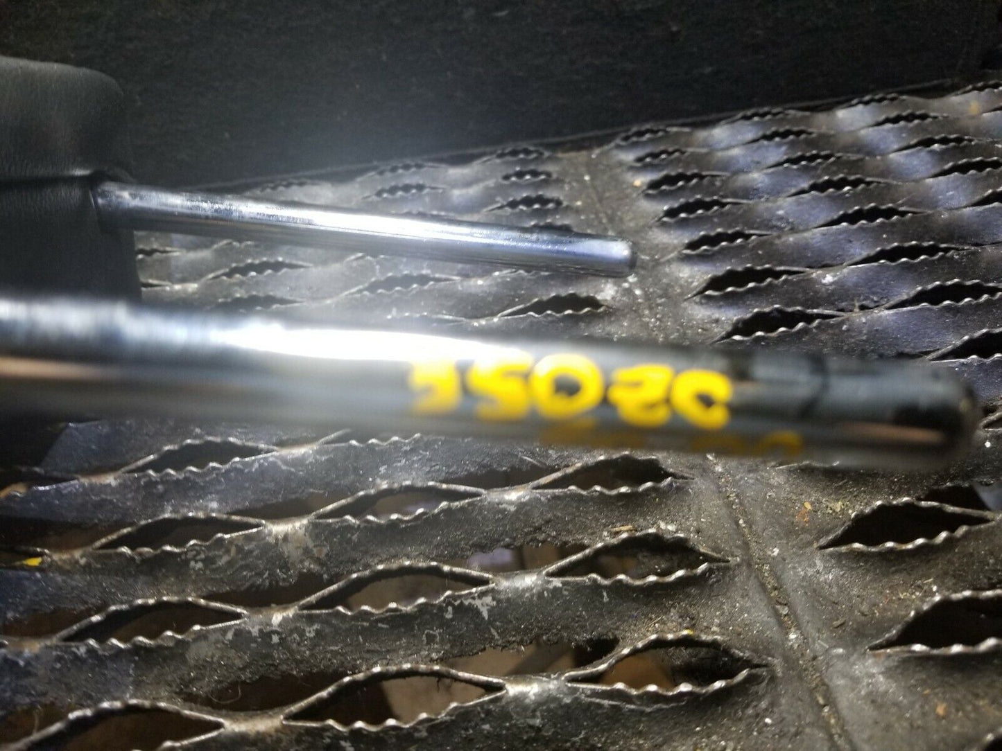 04 05 Nissan 350z Convertible Driver Seat Head Rest Headrest Leather OEM 83k