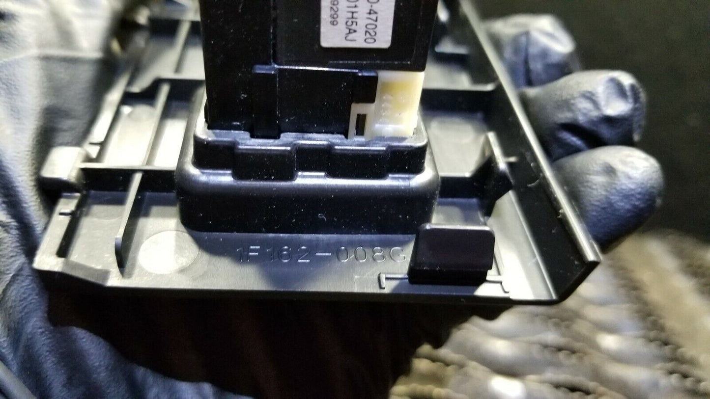 12 13 14 15 Toyota Prius Center Compartment Auxiliary Outlet Aux Usb Plug OEM