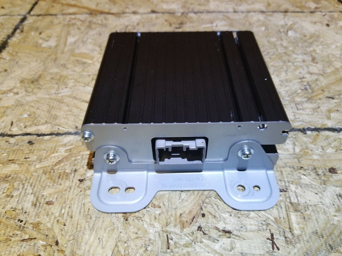 07 08 09 10 Mercedes-benz R350 Power Inverter A2049820020 OEM