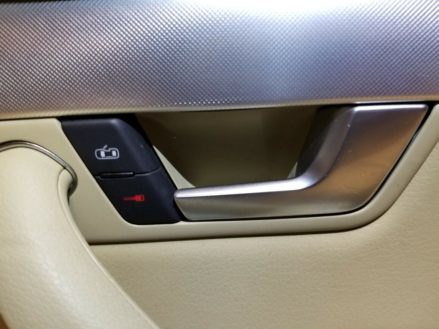 06 07 08 Audi A4 Front Right Passenger Side Door Trim Panel OEM 85k Miles