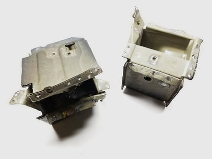 2006-2012 Nissan Armada Front Reinforcement Bar Bracket Pair OEM