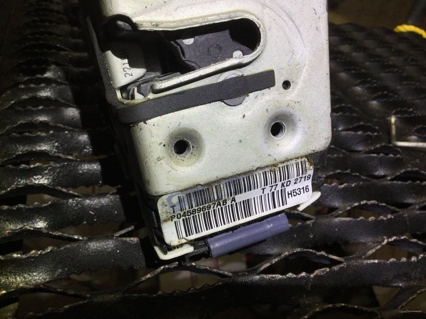 07 08 09 10 Chrysler Sebring Rear Left Driver Door Lock Latch Actuator OEM