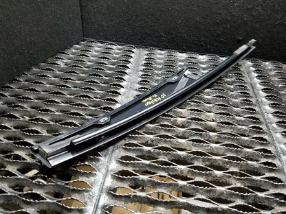 08 09 10 11 12 Chevy Malibu Front Right Pass Door Exterior Pillar Molding OEM