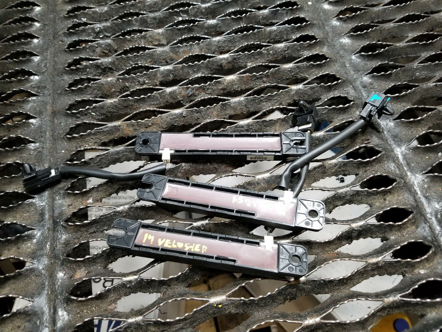 12 13 14 15 16 Hyundai Veloster Kyeless Entry Antenna 3pcs OEM