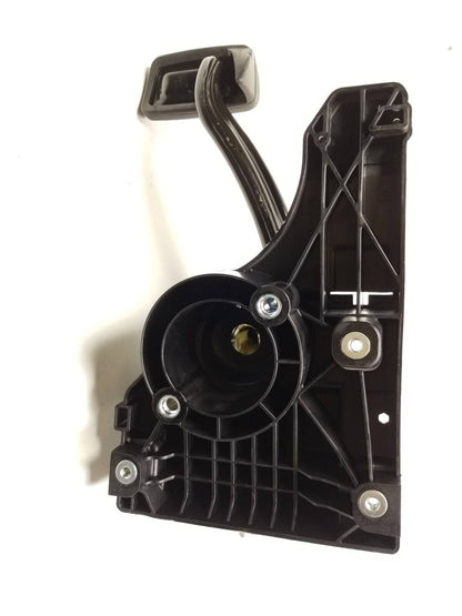 18 19 20 21 Chevrolet Equinox Brake Stop Foot Pedal W/ Bracket Support  OEM