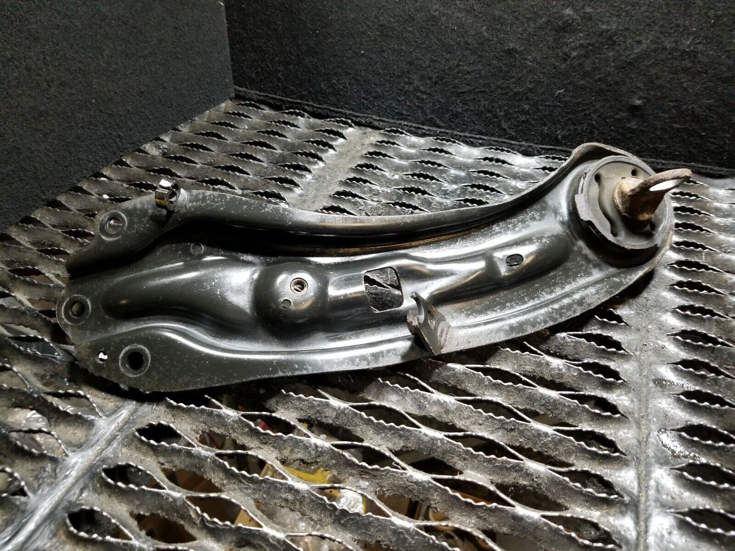 07 08 09 10 Chrysler Sebring Rear Trailing Control Arm Left Driver Side OEM