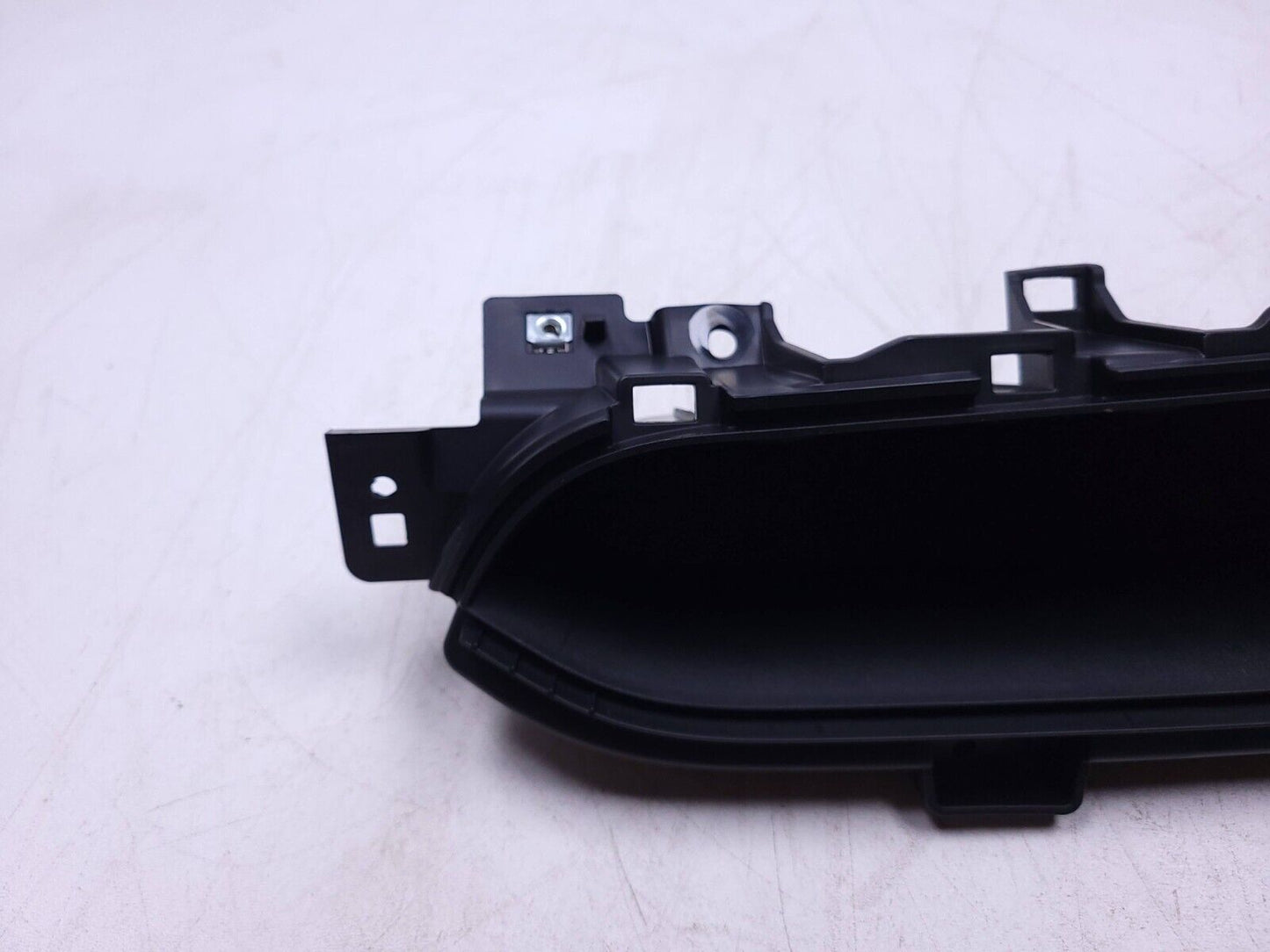 20 21 22 Hyundai Venue Upper Passenger Storage Tray 84779-k2000 OEM