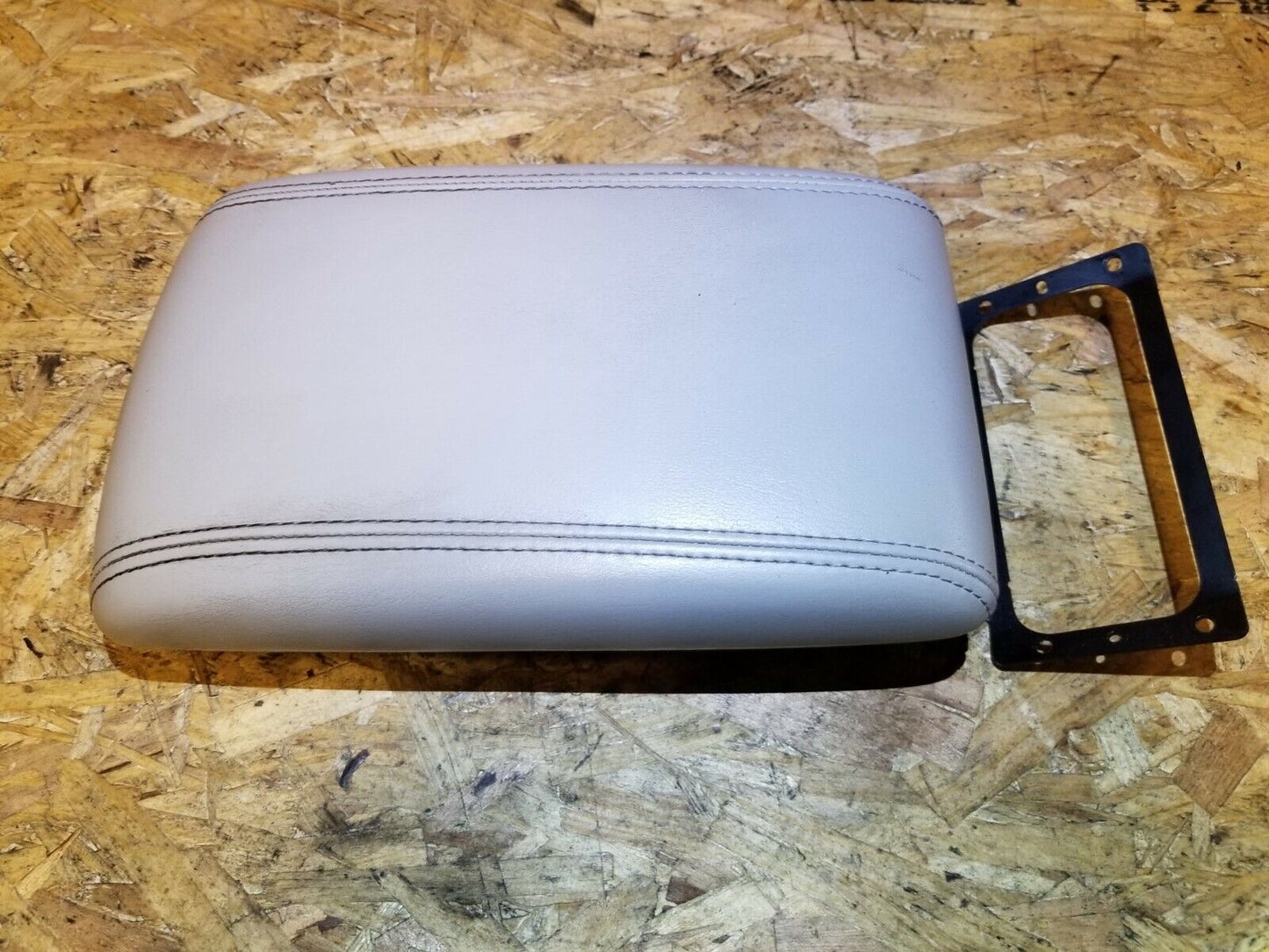 06 07 08 09 10 11 Cadillac DTS Armrest Lid OEM