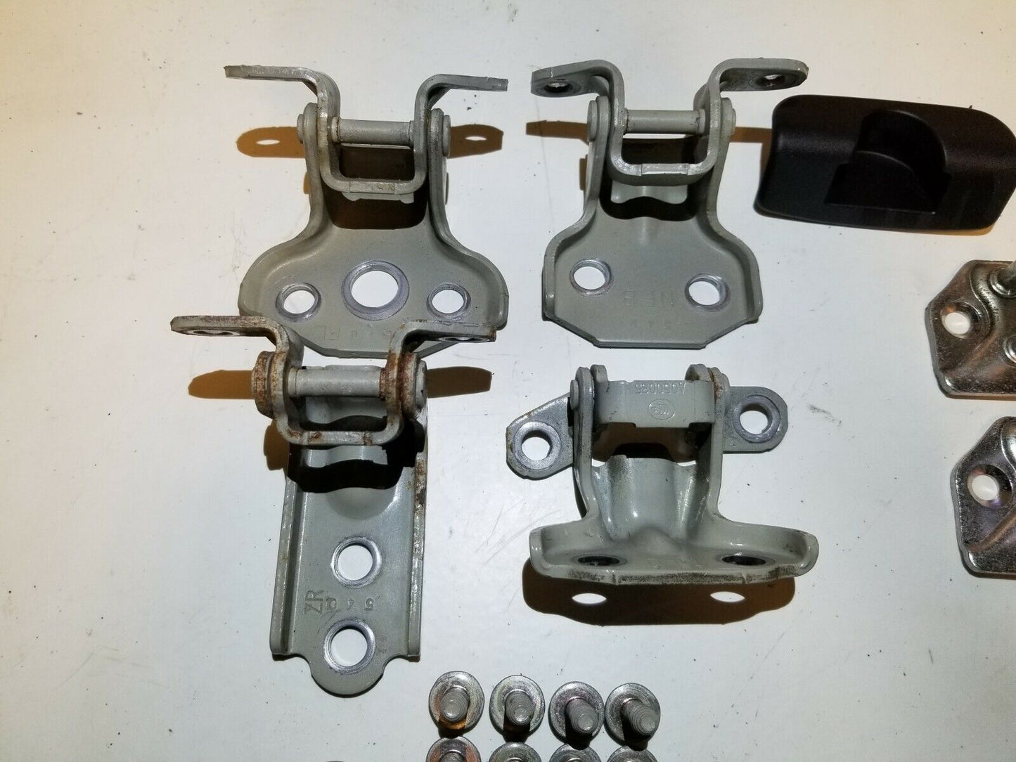 13 14 15 Subaru Xv Crosstrek Left Driver Side Door Hinge OEM 86k