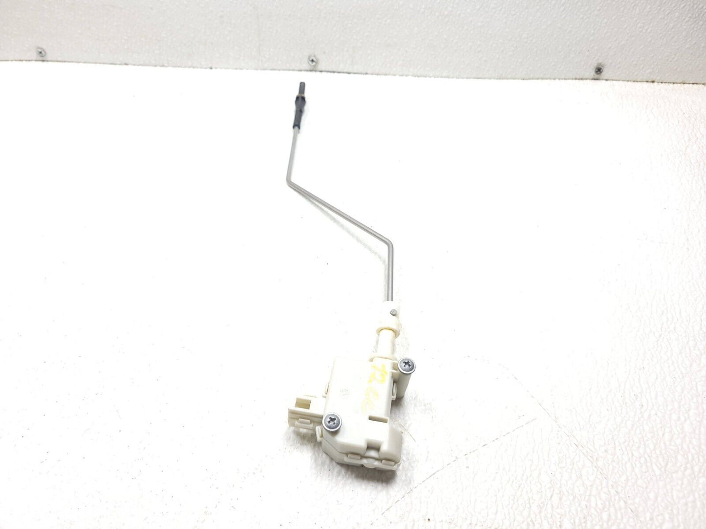 09 10 11 12 Volkswagen Cc Fuel Tank Door Lid Lock Actuator OEM