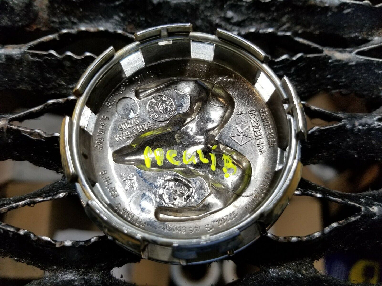 07 - 12 Dodge Caliber Wheel Center Hub Cap 3pcs OEM