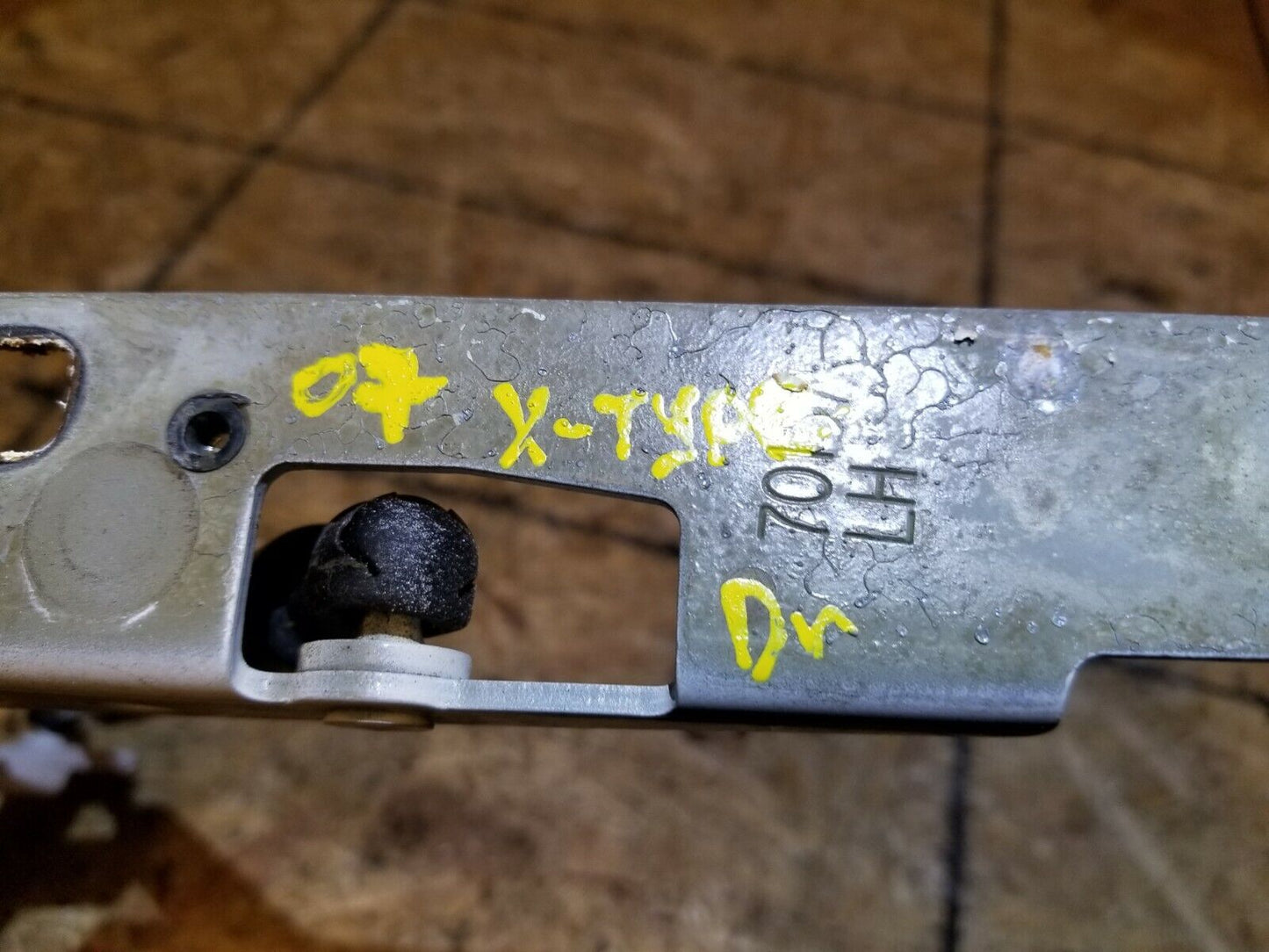 04 05 06 07 08 Jaguar X-trunk Hinge W/ Shock Support Pair OEM 86k