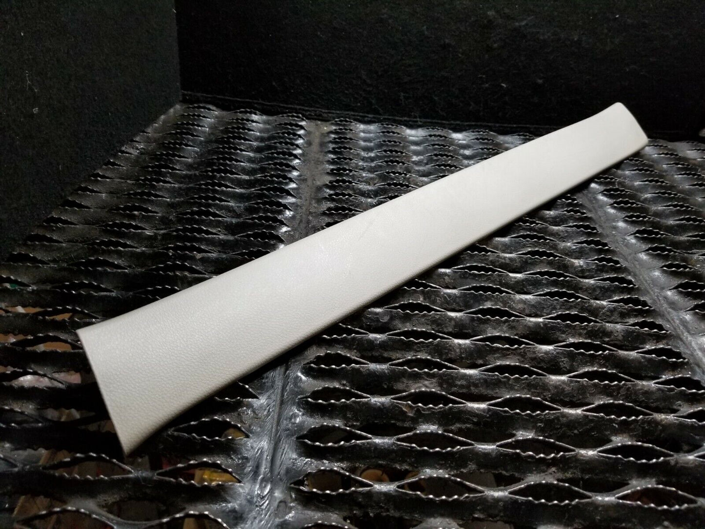 06 07 08 Acura Rl Front Right Passenger Side Door Sill Plate Trim OEM