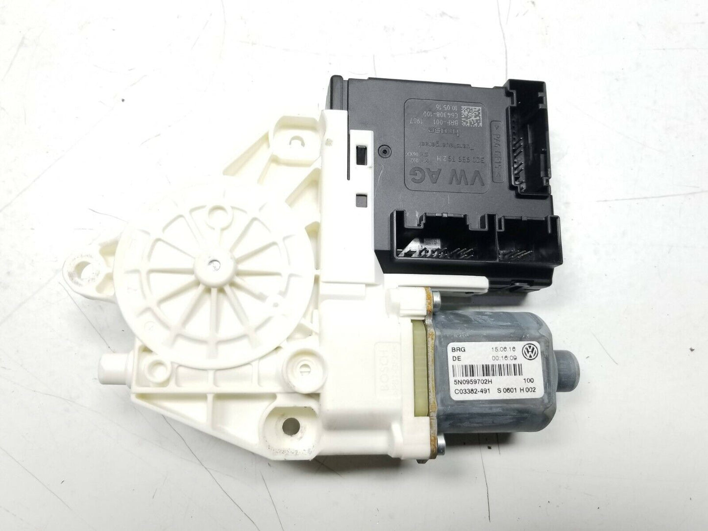09 11 12 13 14 15 16 17 VW Tiguan Front Right Pass Door Window Motor OEM 43k