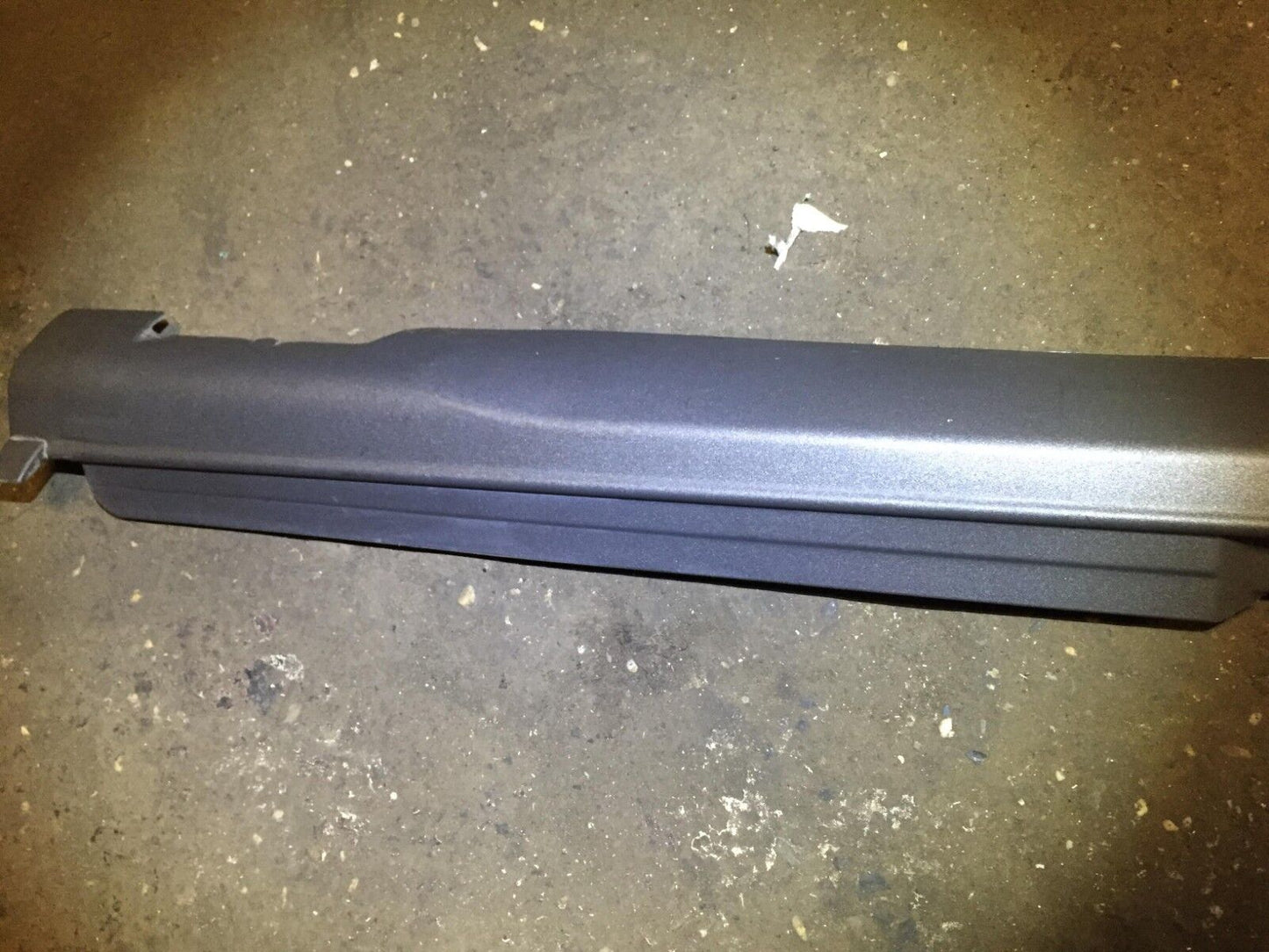 01 02 03 04 05 06 Acura MDX Left Driver Side Rocker Panel Skirt Molding OEM