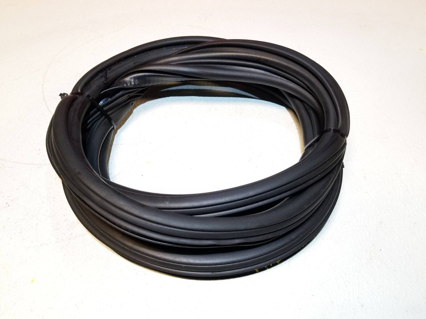 12 13 14 15 Audi A6 Front Right Passenger Door Weatherstrip Seal OEM
