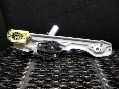 16 17 18 19 Chevrolet Malibu Rear Left Dr Side Window Regulator & Motor OEM 3k