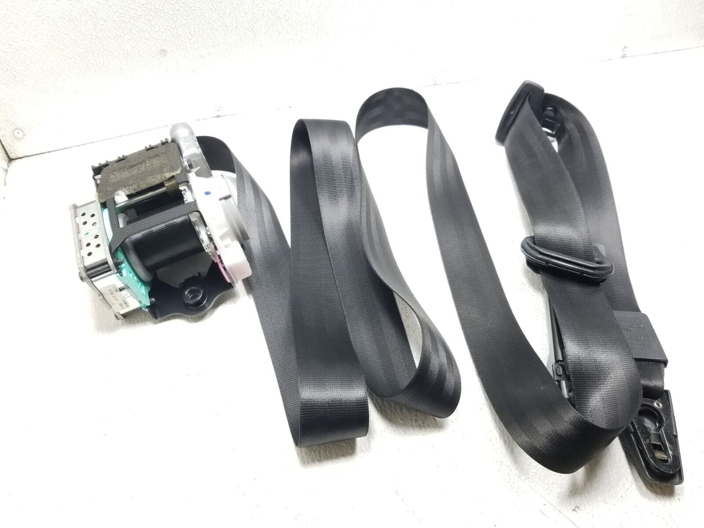 13 14 15 16 Audi A4 S4 Front Passenger Seat Belt Retractor OEM