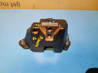 10 11 12 13 14 Hyundai Sonata 2.4l Engine Mount Bracket Dr Side OEM 55k Miles