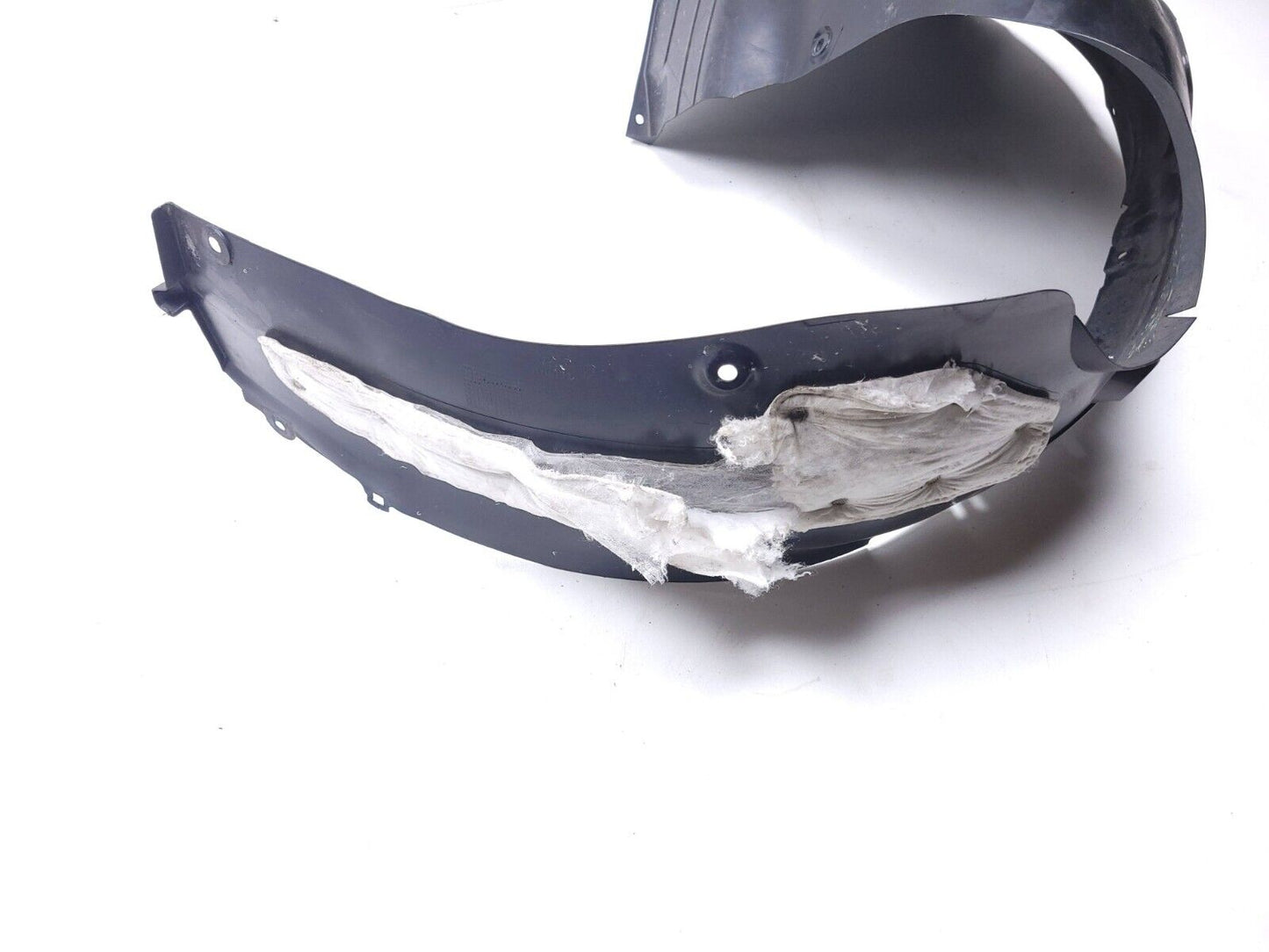 18-21 Hyundai Kona  Front Fender Liner Splash Guard Passenger Side  Right  OEM