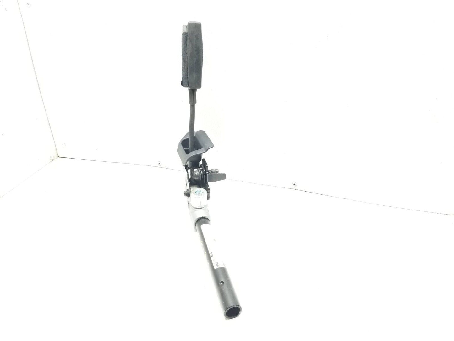 12 13 14 15 Kia Rio Front Seat Belt Anchor Pretensioner Passenger Right Side OEM