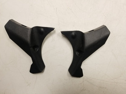 20 21 22 Hyundai Venue Front Driver Seat Headrest Guide Sleeve W/ Trim OEM