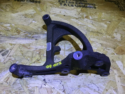 05 06 07  Cadillac CTS 2.8l A/c AC Compressor Mounting Bracket OEM