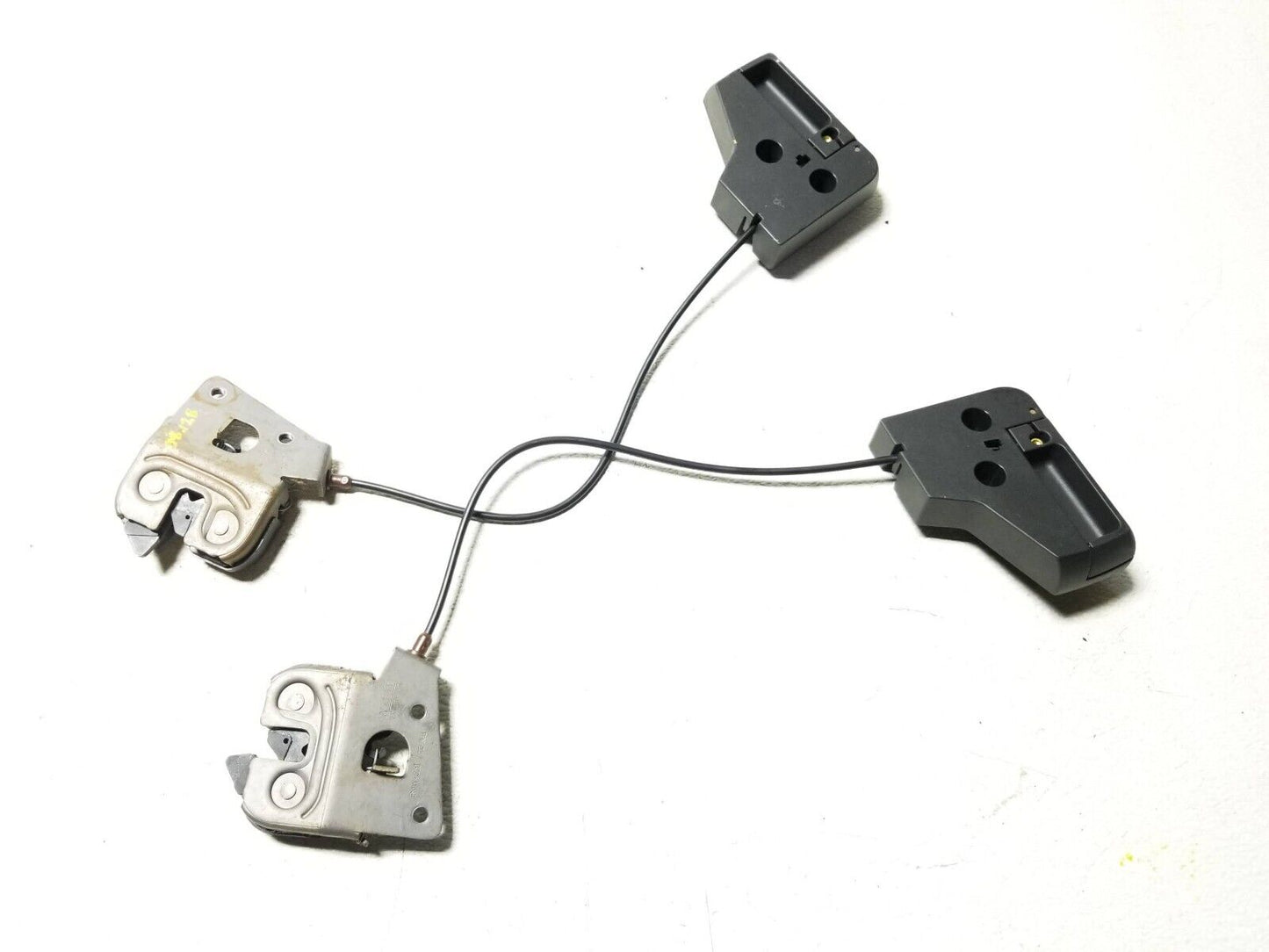 08 09 10 11 12 13 BMW 128i Seat Release Lock Left & Right 2pcs OEM