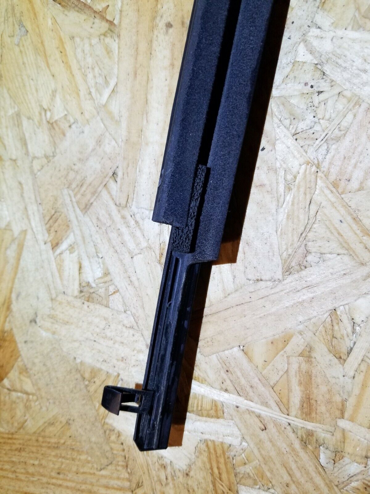 12 13 14 15 Toyota Prius Rear Left Driver Side Door Glass Seal Belt Molding OEM