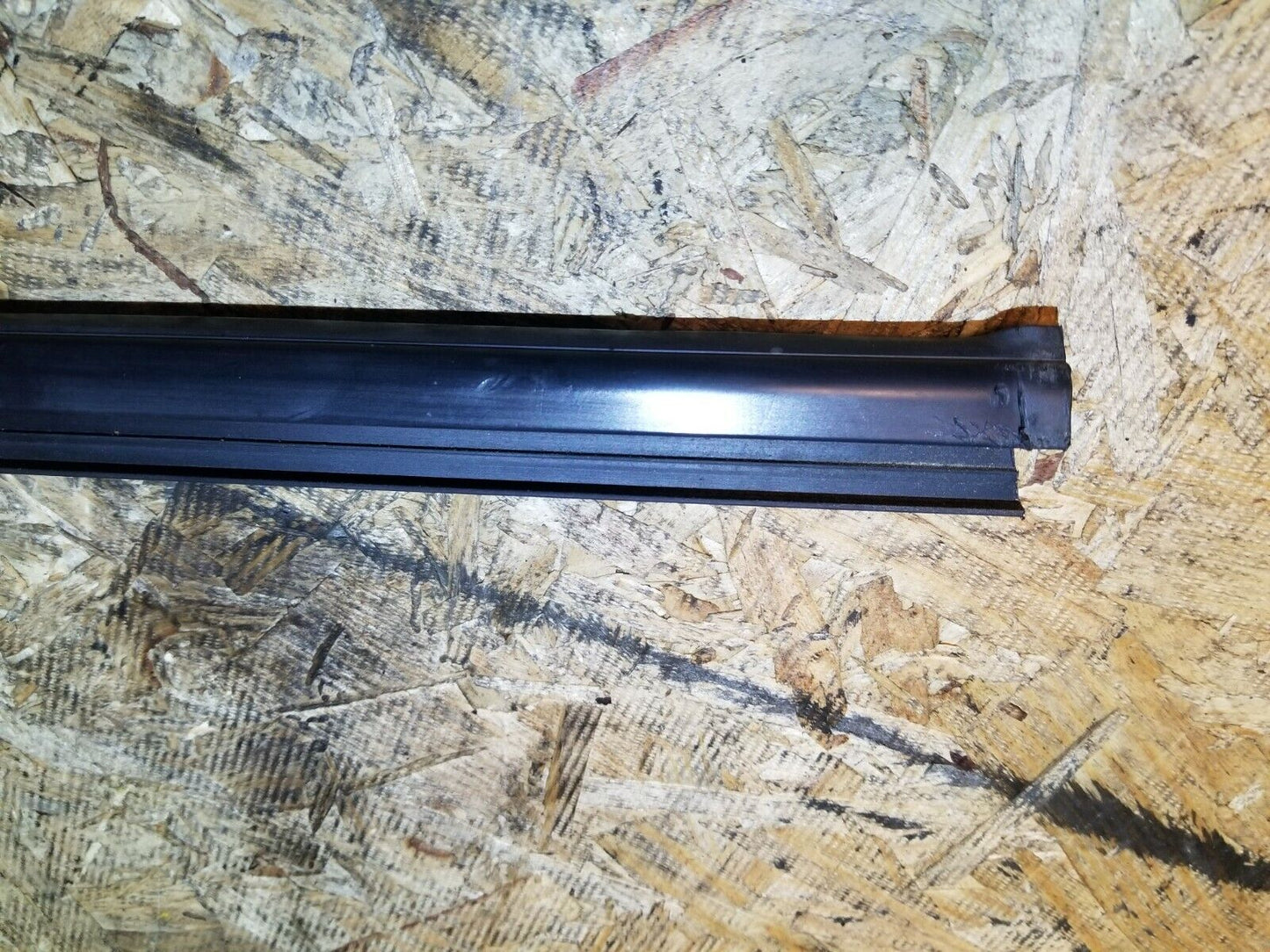 11 12 13 14 Dodge Avenger Front Right Pass Door Window Seal Belt Molding OEM