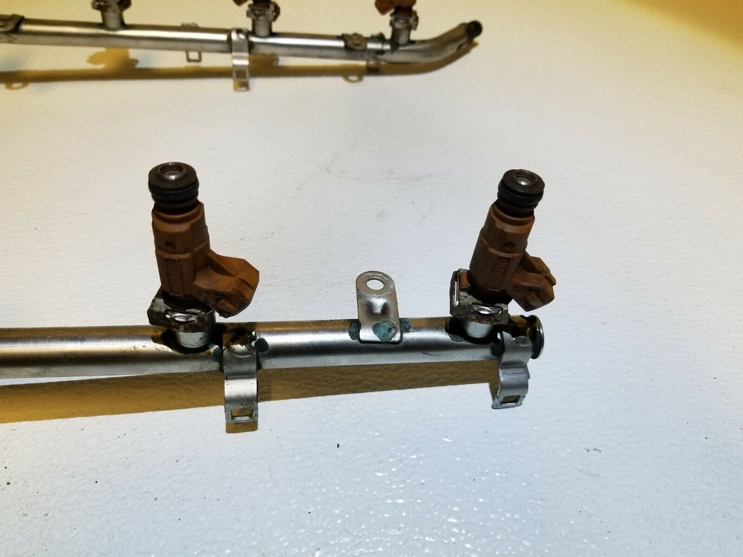 03 04 05 06 Mercedes CL500 Fuel Rail W/ Injectors OEM M113 5.0l