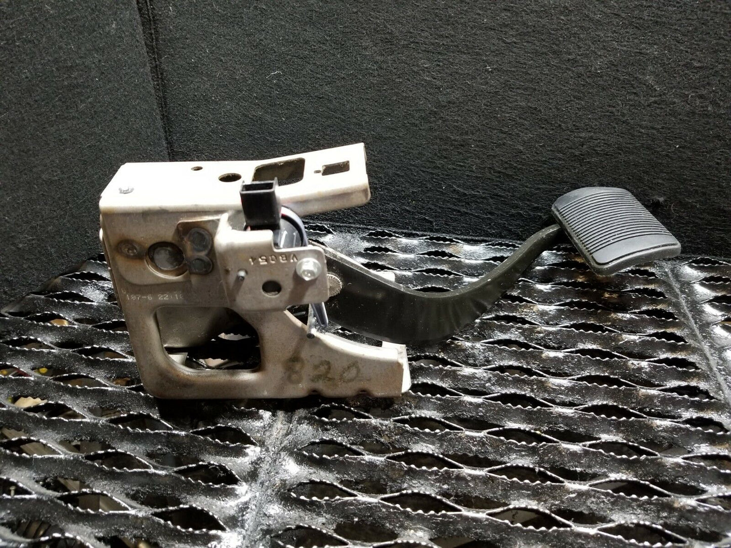 12 13 14 15 16 Dodge Journey Brake Pedal OEM 54k