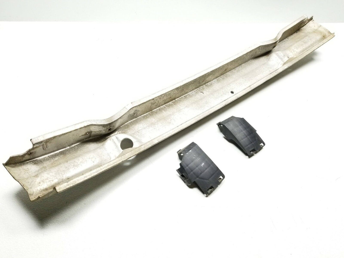 01 02 03 04 05 BMW E46 Sdn Rear Bumper Reinforcement Absorber Bar OEM 125k Miles