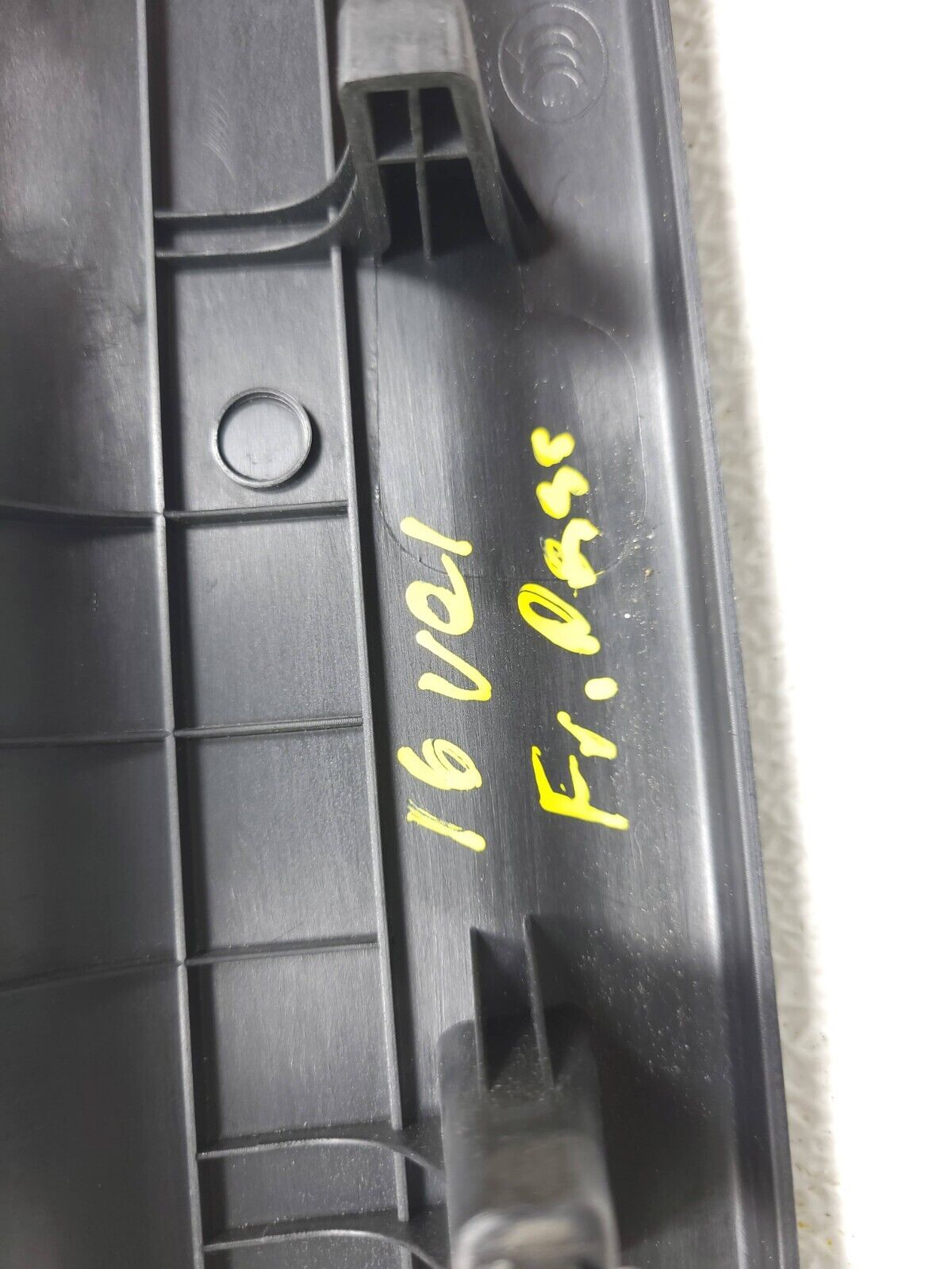 12 13 14 15 16 Hyundai Veloster Front Door Scuff Plate Trim Passenger Right OEM