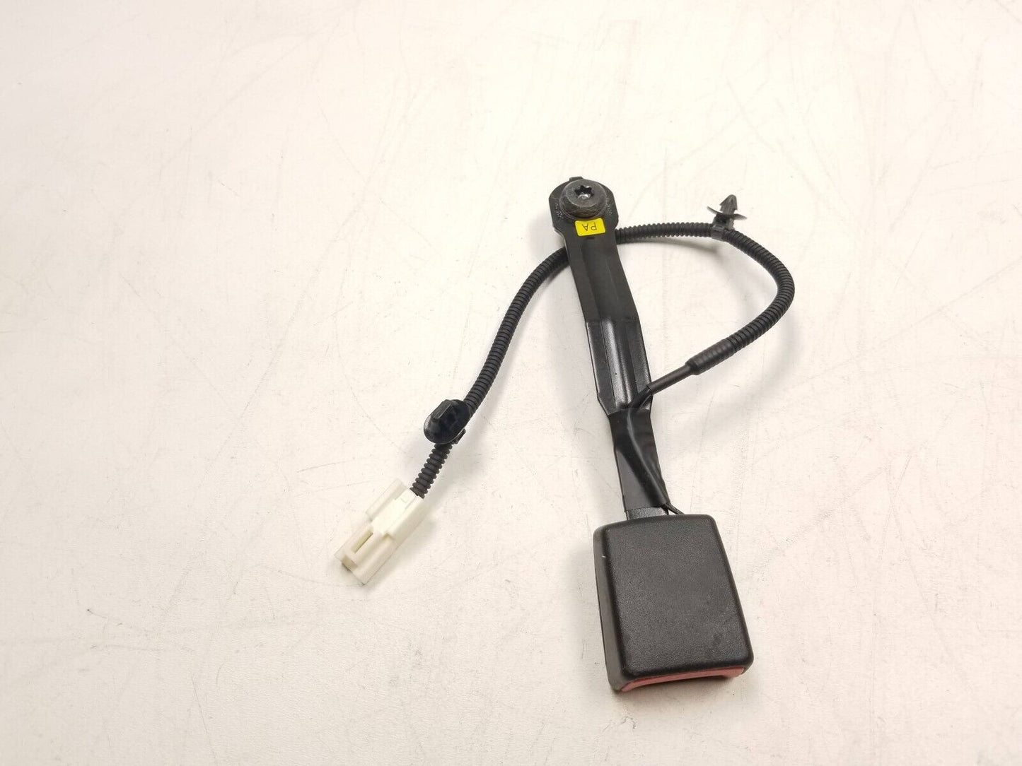 20 21 22 Hyundai Venue Front Passenger Seat Belt Buckle OEM