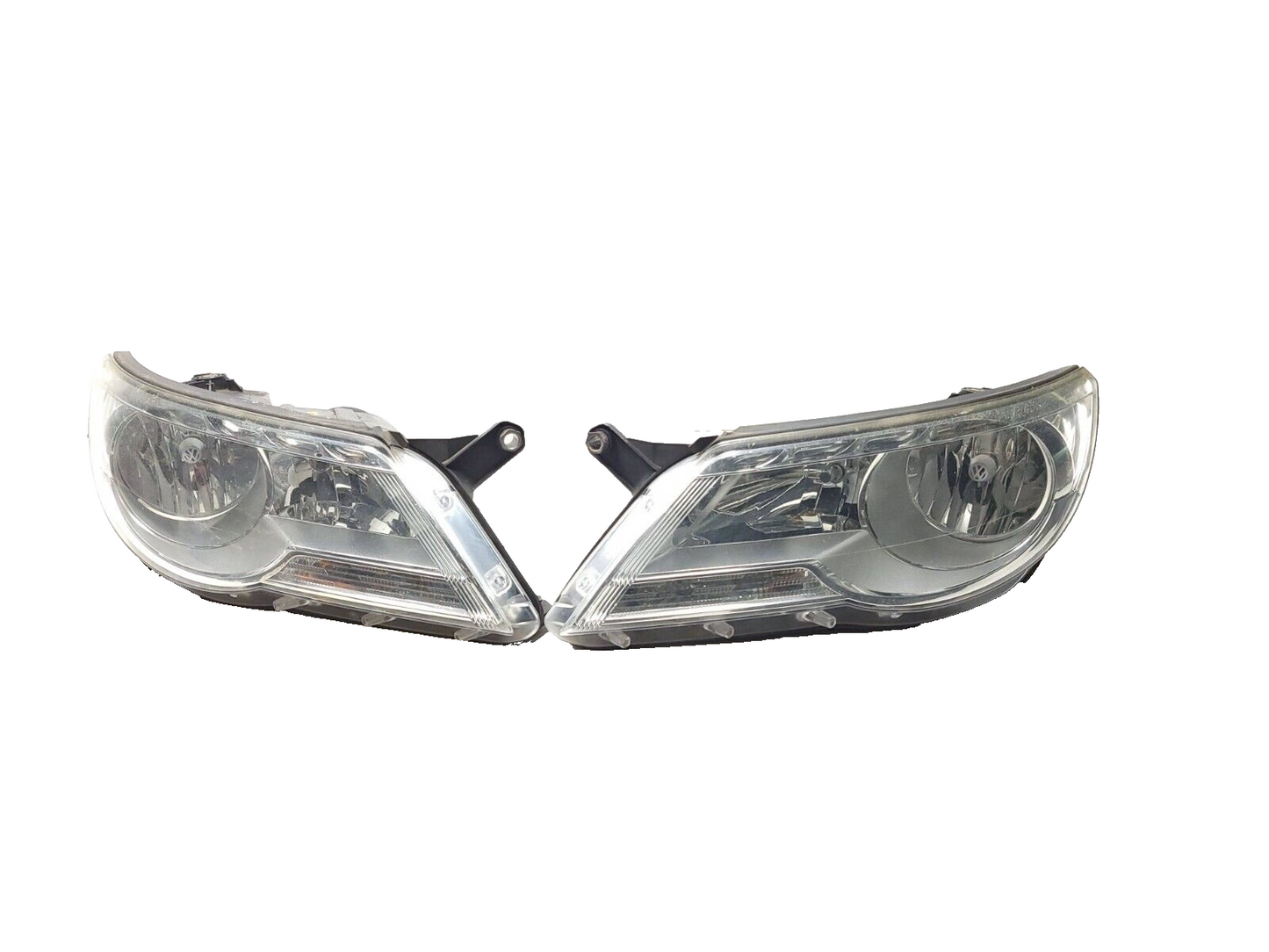 09 - 11 VW Tiguan Headlight Left & Right Pair OEM