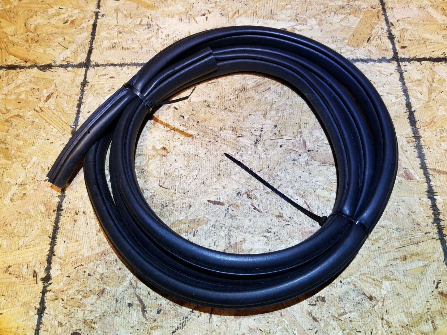 15 16 17 Subaru Legacy Front Right Pass Side Door Weatherstrip Seal OEM 10k