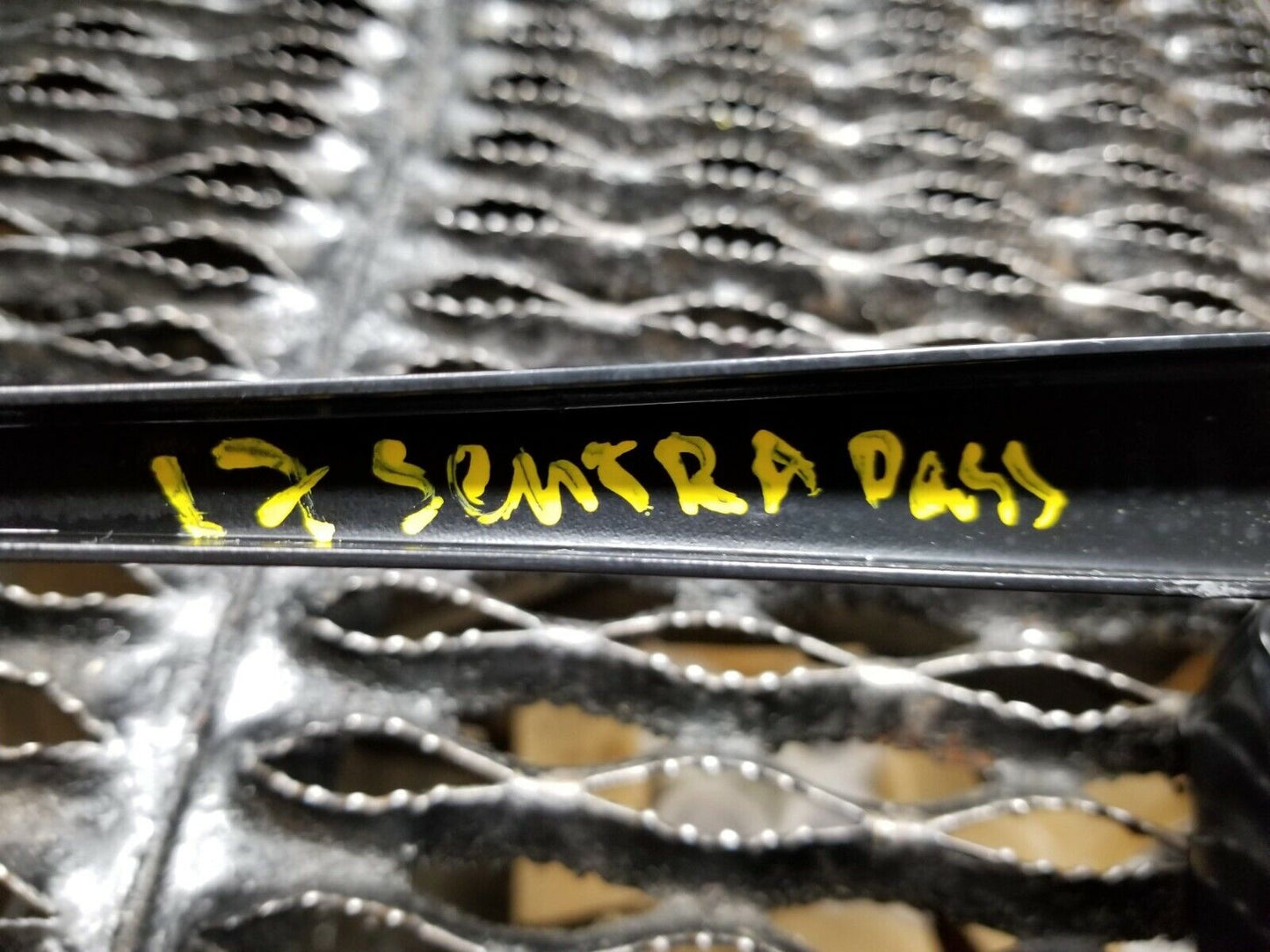 16 17 18 Nissan Sentra Wiper Arm Left & Right 2pcs OEM