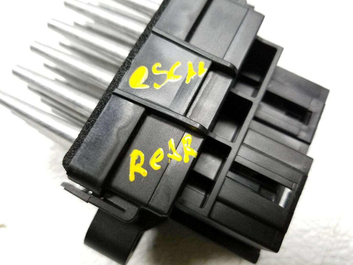 08 09 10 11 12 13 14 Cadillac Escalade Rear Blower Motor Resistor OEM