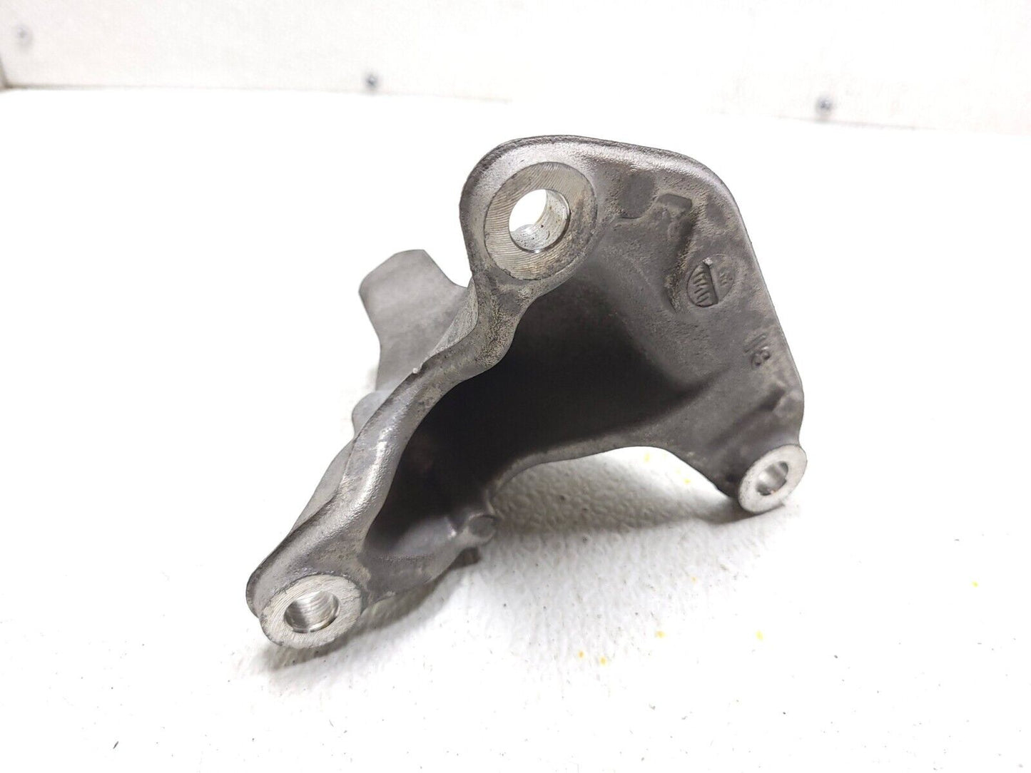 18 19 20 21 22 Honda Odyssey Engine Mount Bracket OEM