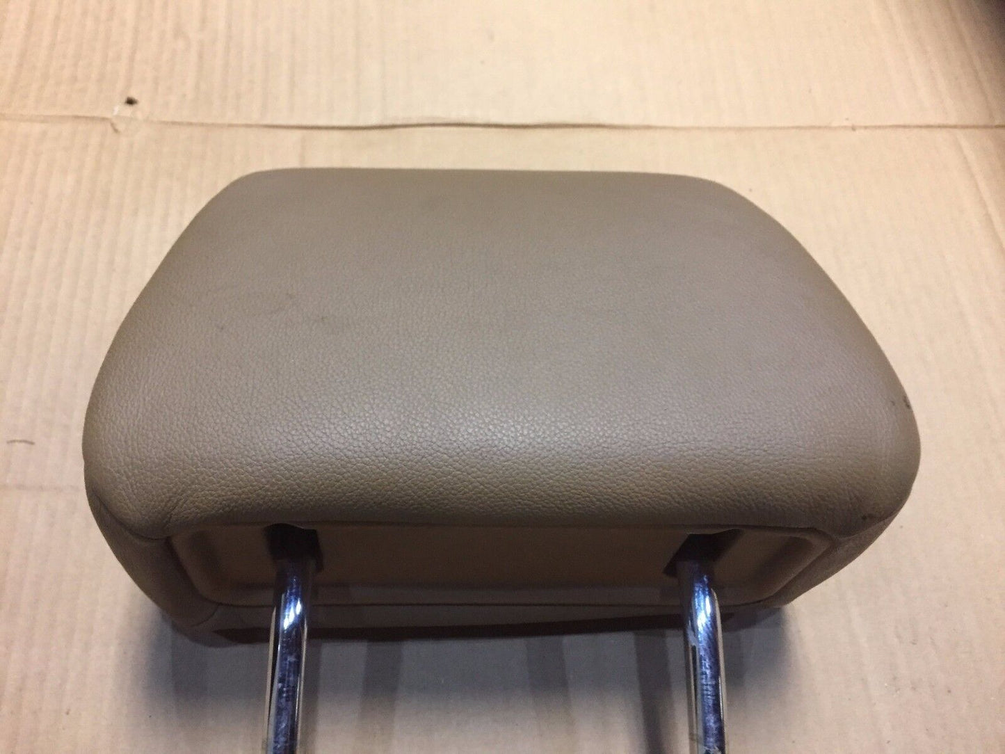 02 03 04 05 BMW 745i 745li E65 Front Left Driver Seat Headrest Head Rest OEM