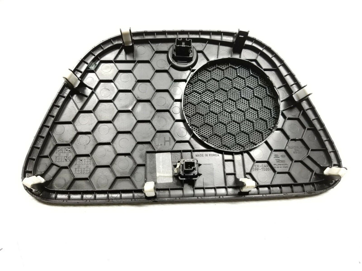 20 21 22 Kia Stinger Dash Center Speaker Cover Grille OEM 312 Miles