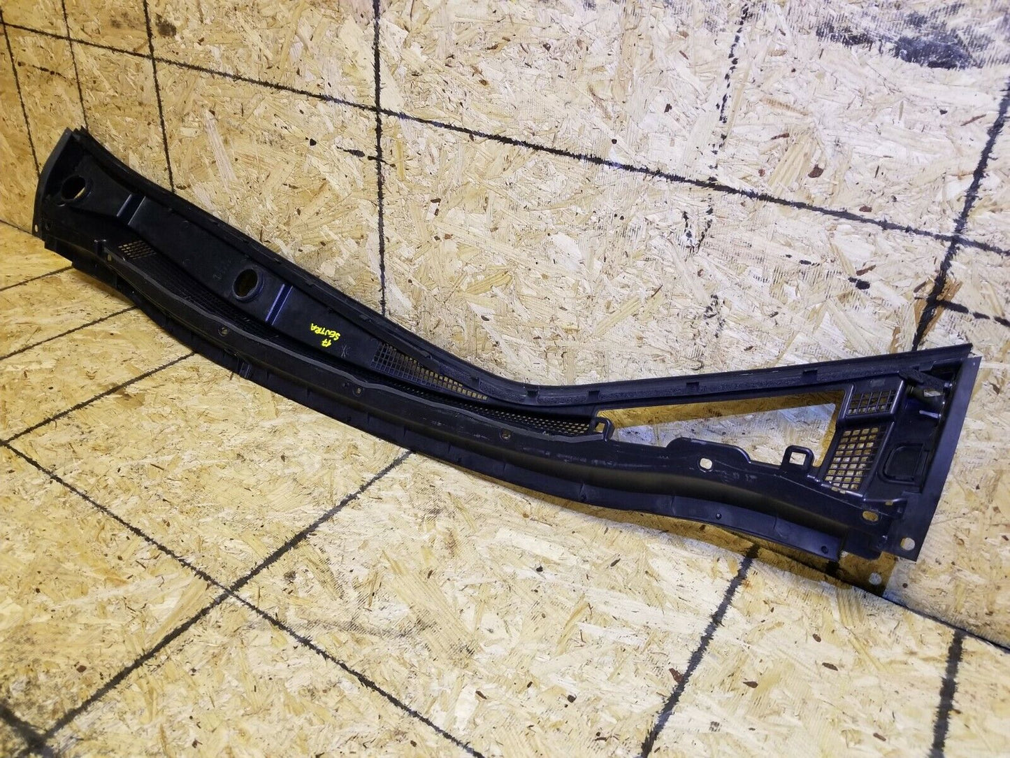 16 17 18 Nissan Sentra Windshield Wiper Cover Trim Cowel Grill OEM 40k